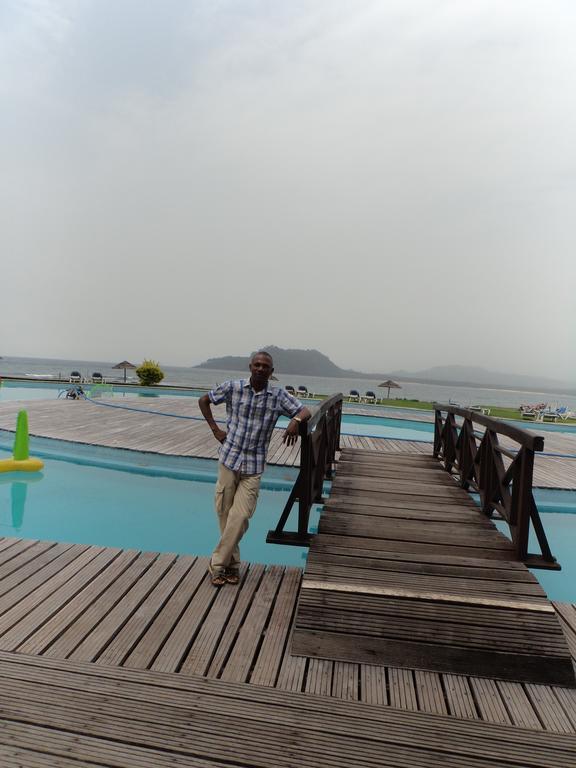 Hotel Jardim Botânico ME-ZOCHI à Sao Tome Extérieur photo